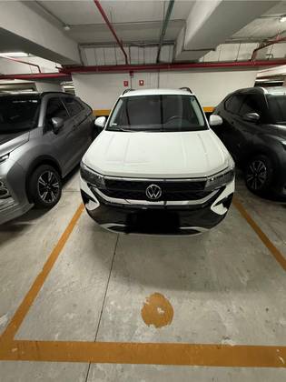 VOLKSWAGEN TAOS 1.4 250 TSI TOTAL FLEX COMFORTLINE AUTOMÁTICO